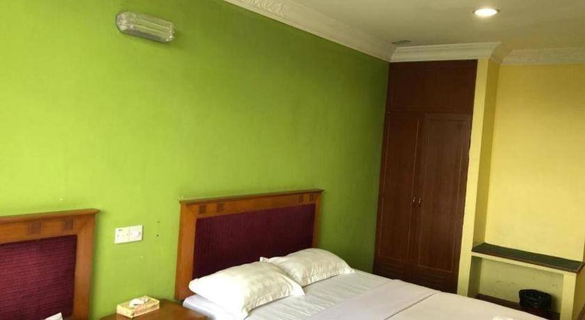 Hotel Perdana Lawas Buitenkant foto